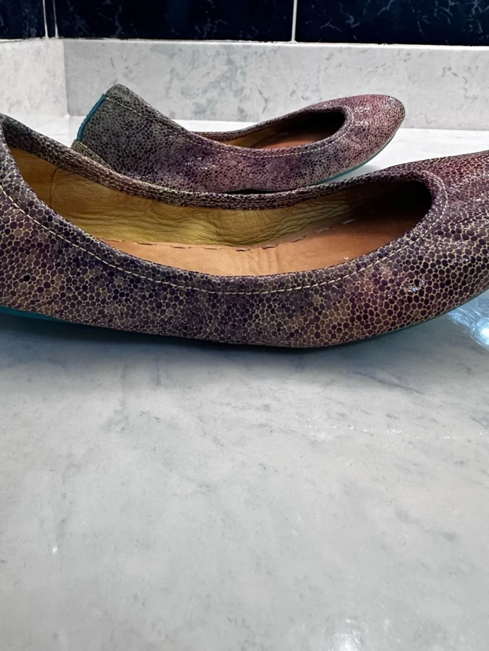 TOSCANI TIEKS. RARE FIND. DISCONTINUED. Size 10 - Picture 4 of 12